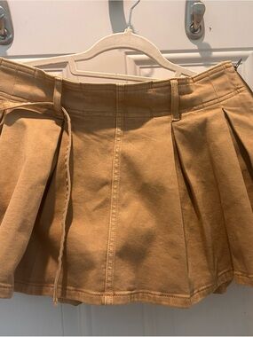 American Eagle Outfitters Tan Pleated Mini Skirt